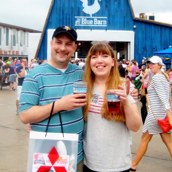 Meet your Posher, Anita - Picture 1 of 1